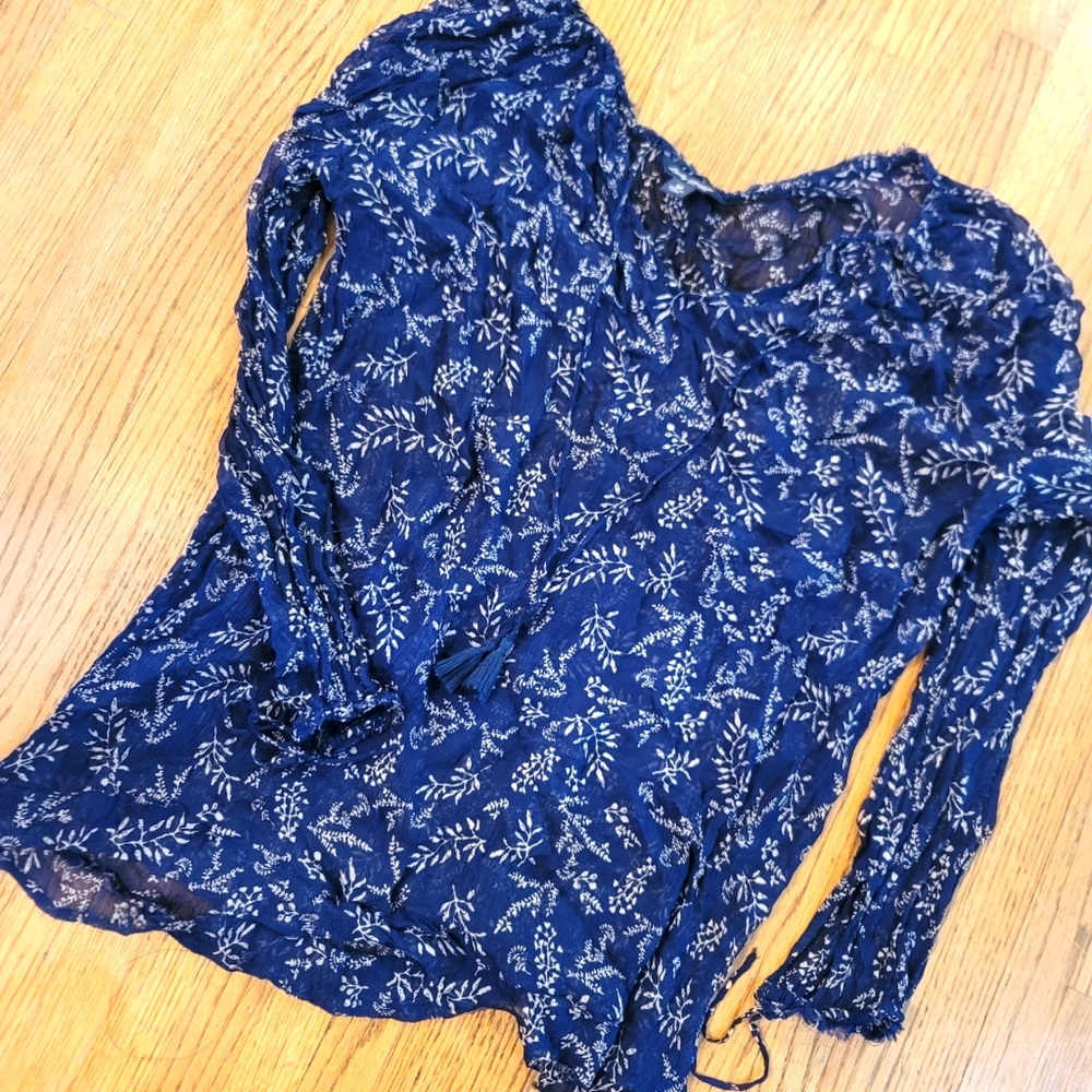 Lucky sheer Navy Blue & white floral lightweight long sleeve blouse necktie